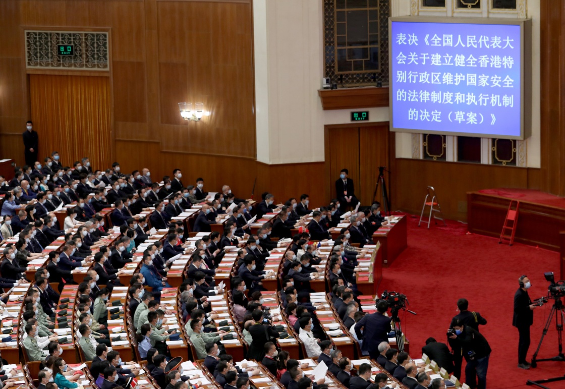 香港三期必开一期,定性解析明确评估_设计师版16.404