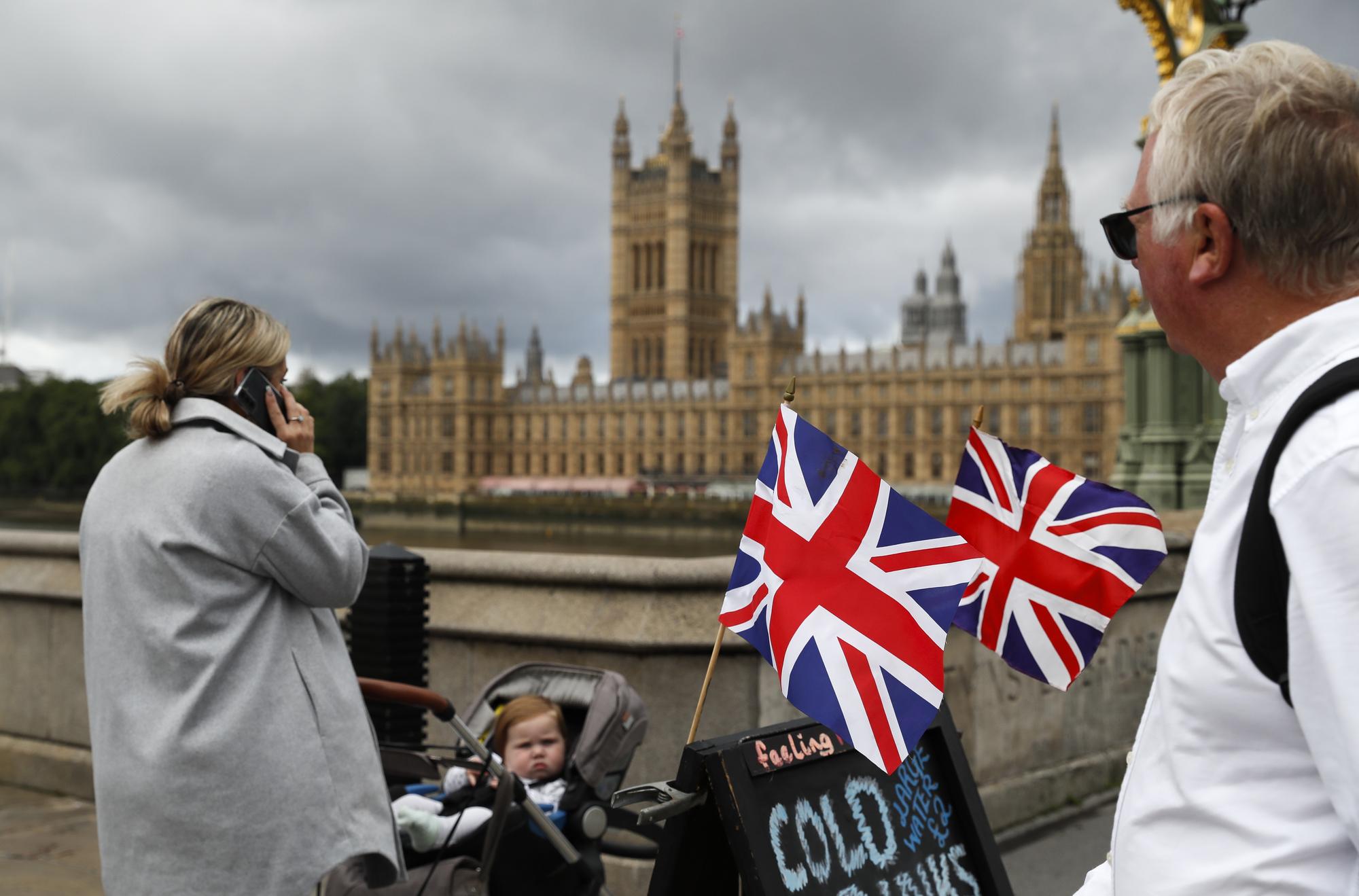 英国最新动态，自然美景探索之旅的治愈力量